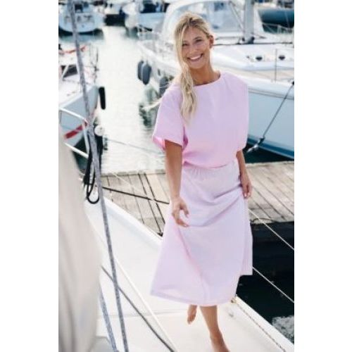 Leonie De Paris  Licht roos